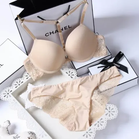 Комплект женского белья с кружевом и декоративной лямкой в ​​стиле Chanel бежевый, арт. Chk1/beige