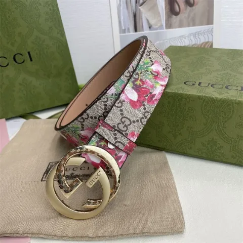 Жіночий пояс з масивною пряжкою у стилі Gucci рожевий, арт. Gp1/pink