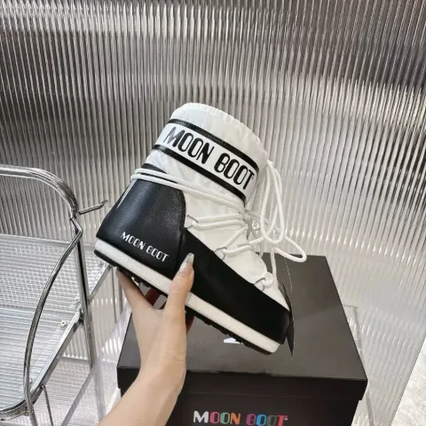 Зимові чоботи у стилі Moon Boot чорні-білі, арт. MB1/blackwhite