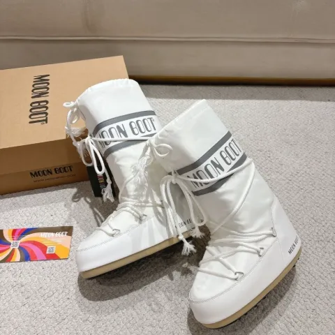 Подовжені зимові чоботи у стилі Moon Boot білі, арт. MB2/white