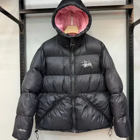 Зимова куртка унісекс у стилі Stussy чорна з рожевим капюшоном, арт. Sku1/blackpink